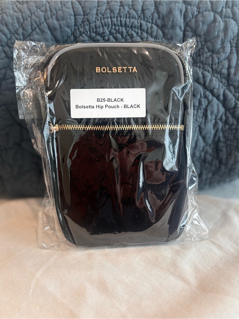 Bolsetta Magnetic Hip Pouch Black RFID Blocking Phone Bag New